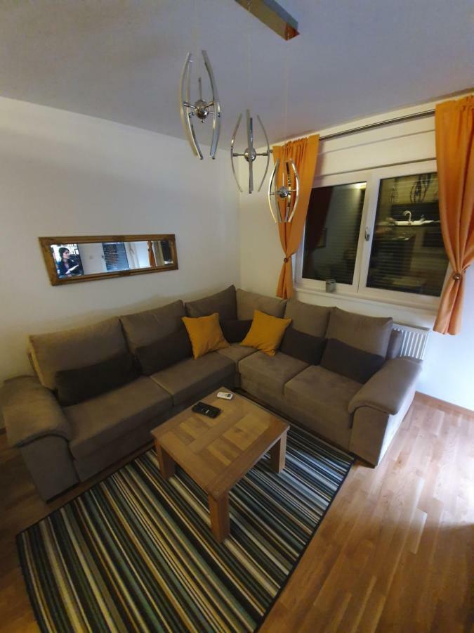 Apartman Lux Doboj Bagian luar foto