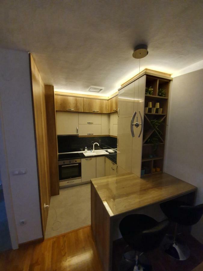 Apartman Lux Doboj Bagian luar foto