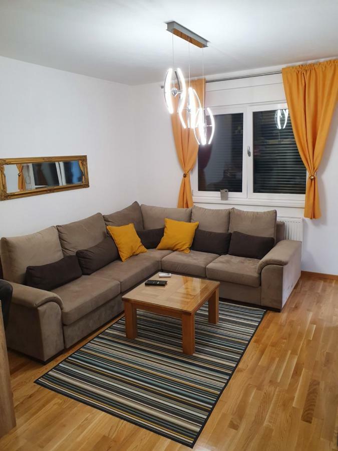 Apartman Lux Doboj Bagian luar foto